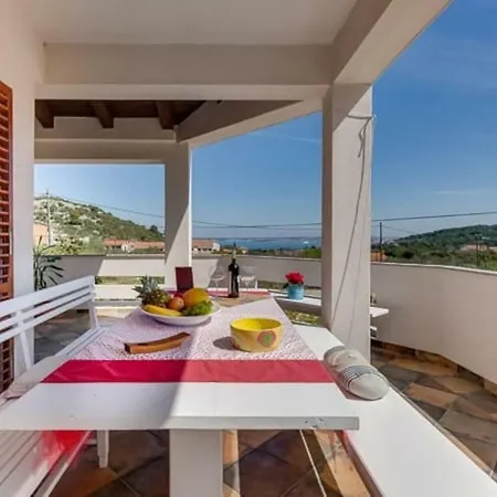 Holiday House Olea *