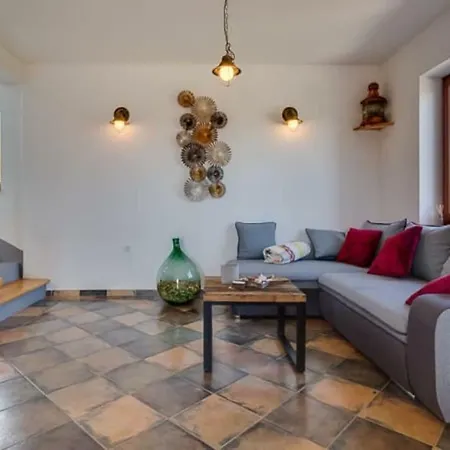 Holiday House Olea Vila *