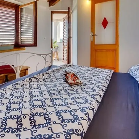 Holiday House Olea Vila *